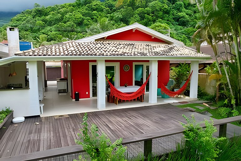Saíra: Casa Vermelha