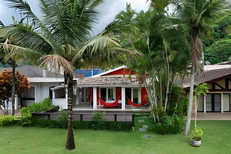 Saíra: Casa Vermelha