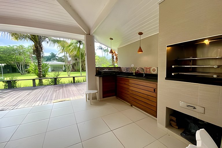 Saíra: Casa Vermelha