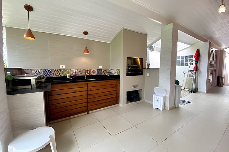 Saíra: Casa Vermelha
