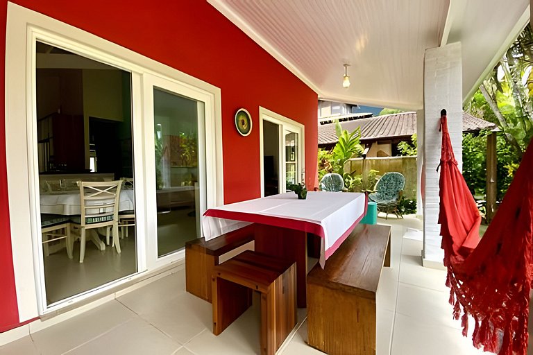 Saíra: Casa Vermelha
