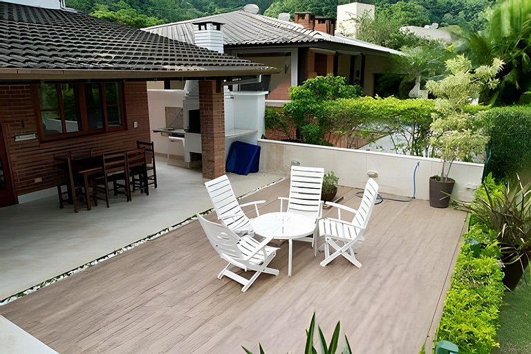 Saíra: Casa Brás Cubas