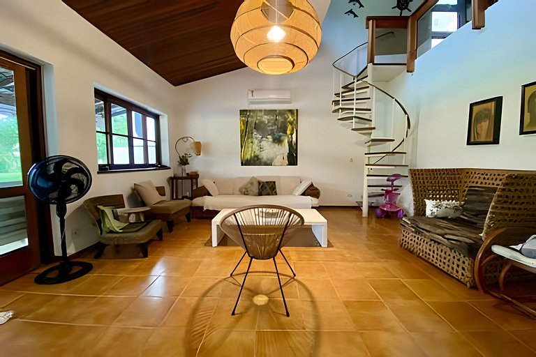 Saíra: Casa Brás Cubas
