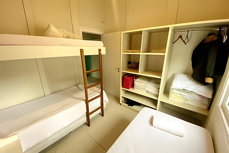 Saíra: Casa Vermelha