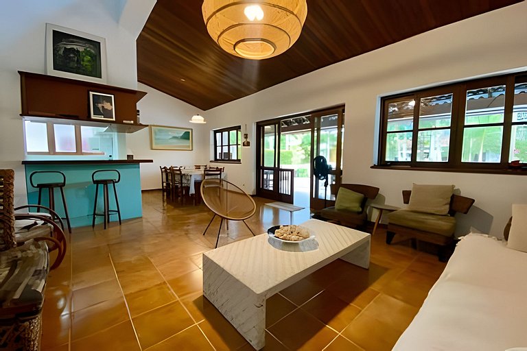 Saíra: Casa Brás Cubas