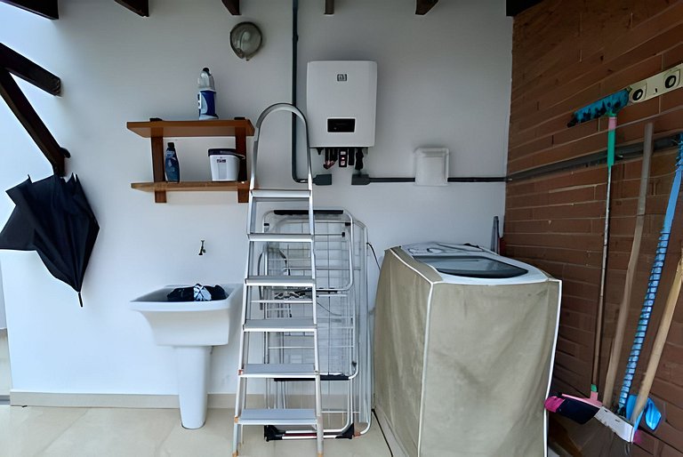 Saíra: Casa Brás Cubas