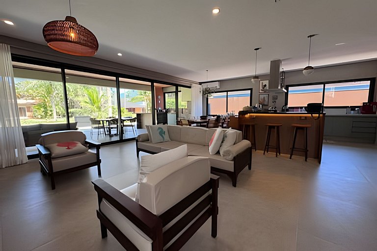 Saíra: Casa Rosa