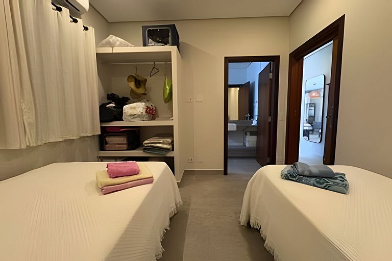 Saíra: Casa Rosa