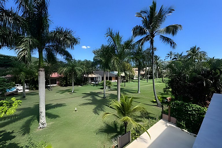 Saíra: Casa Rosa