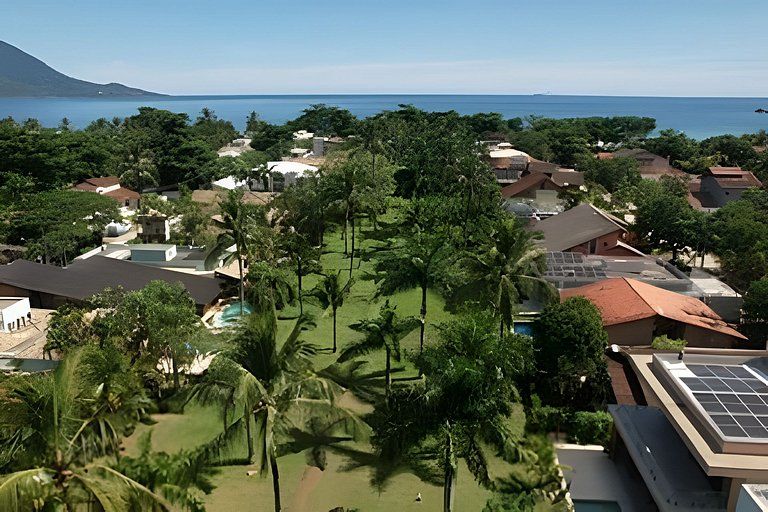 Saíra: Casa Rosa