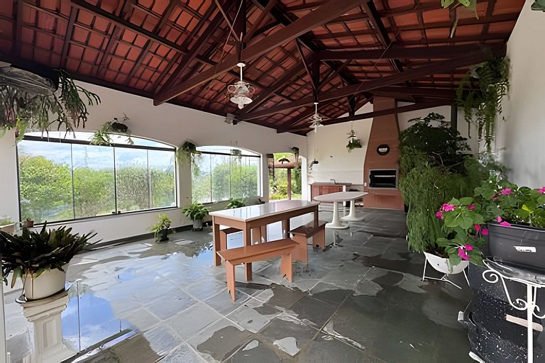Saíra: Casa do Tobogã