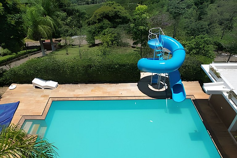 Saíra: Casa do Tobogã