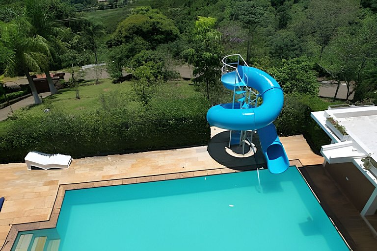 Saíra: Casa do Tobogã