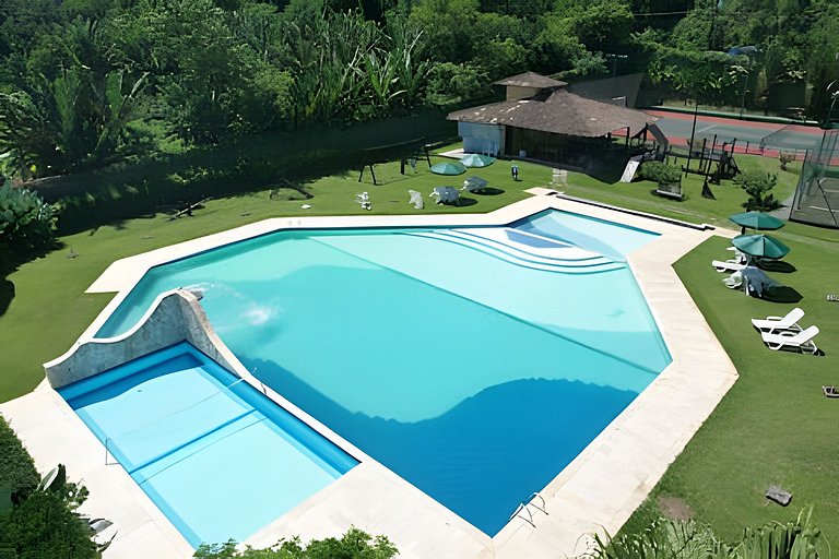 Saíra: Recanto em Camburizinho
