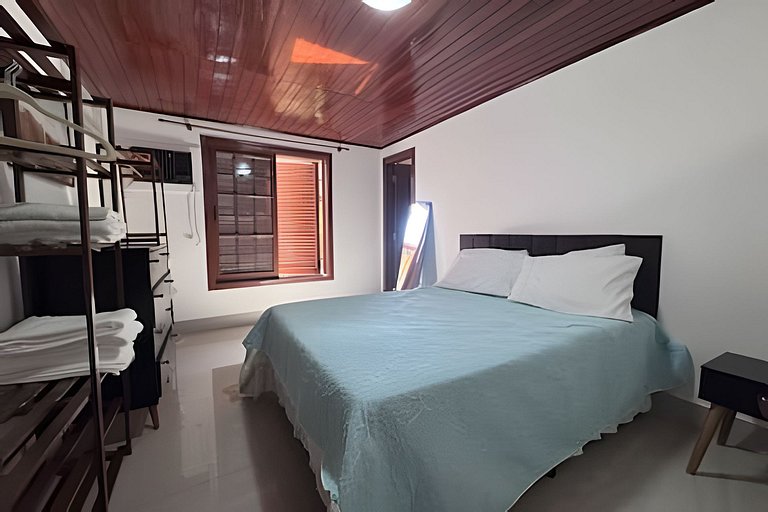 Saíra: Recanto em Camburizinho