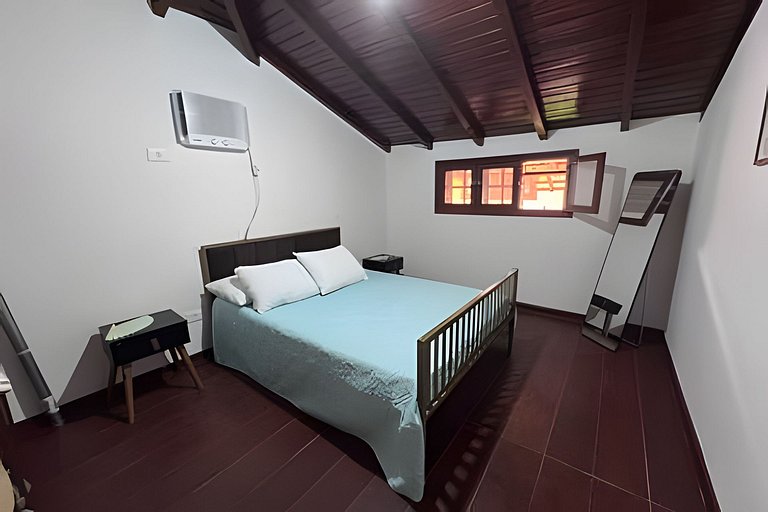 Saíra: Recanto em Camburizinho