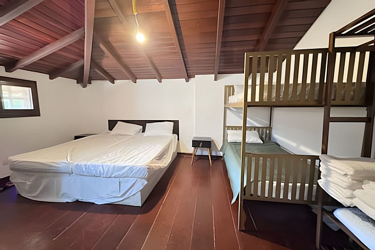 Saíra: Recanto em Camburizinho