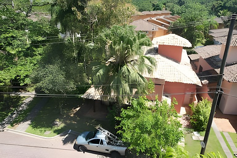 Saíra: Recanto em Camburizinho