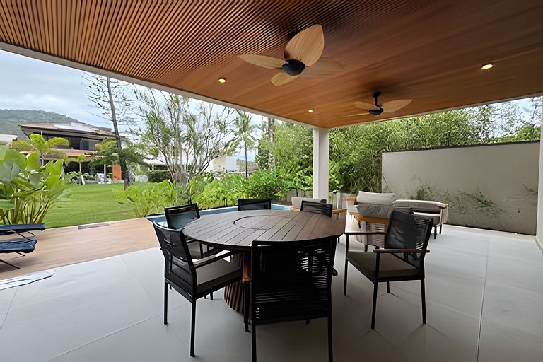 Saíra: Casa Cardoso